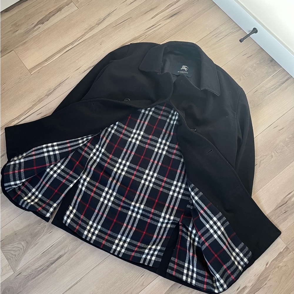 Vintage Burberry London Coat - Picture 9 of 9